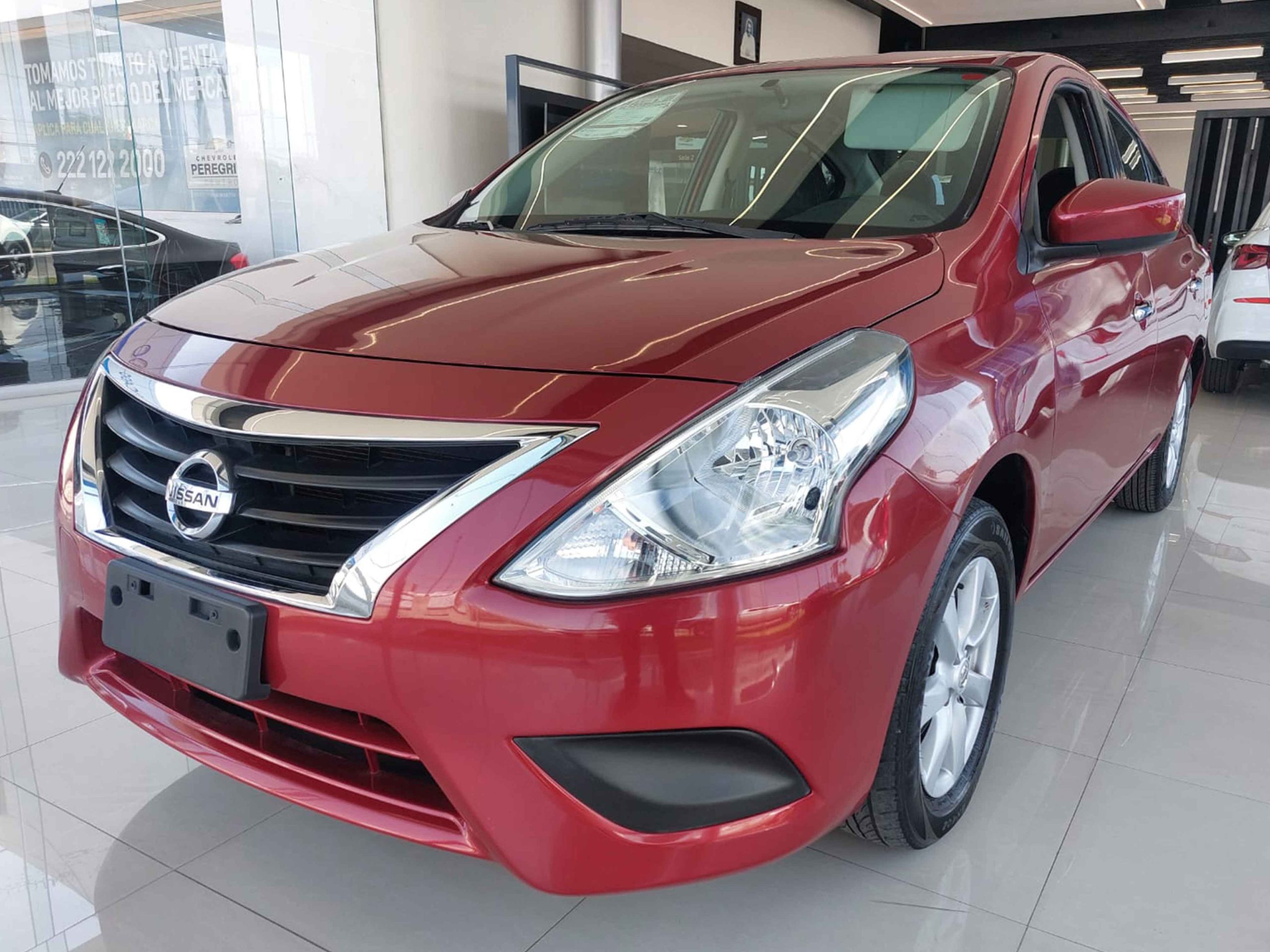 Nissan Versa Sense Color Rojo 2019 At
